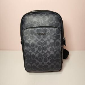 COACH CU547 Men’s Ethan Pack Signature Denim Coated Canvas & Smooth Leather Navy